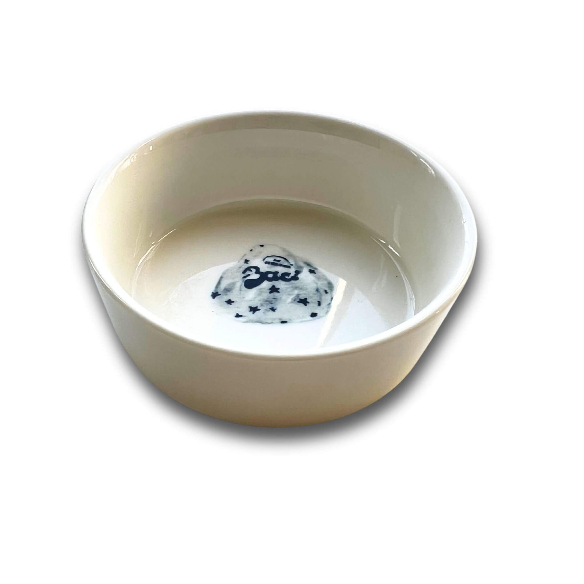 Rameskin size 3x9cm porcelain with Baci illustration by Stefanie Vietor