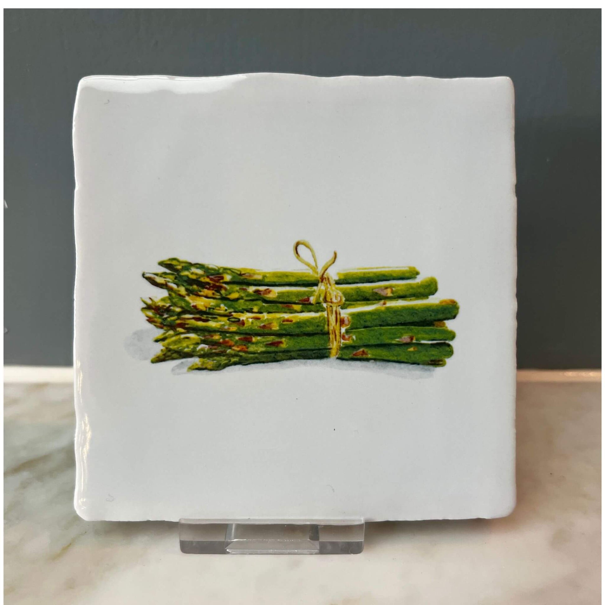 Tile with illustrations by Stefanie Vietor of asparagus, size 10x10cm